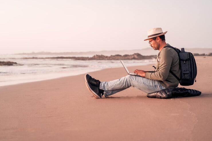 Digital Nomad Lifestyle Tips: Work and Travel Smartly